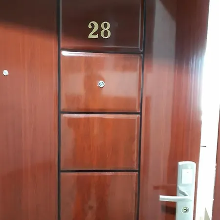 Silver Byala - първа линия, морска панорама с два басейна и осигурен паркинг Apartman *