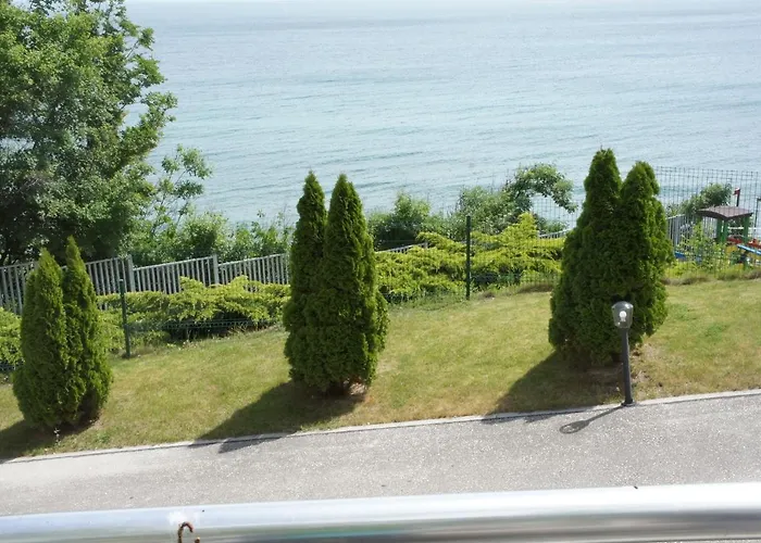 Silver Byala - първа линия, морска панорама с два басейна и осигурен паркинг Byala (Varna)